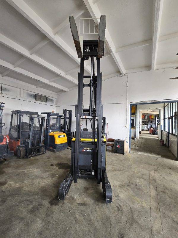 Reach Truck Yale Mr16N