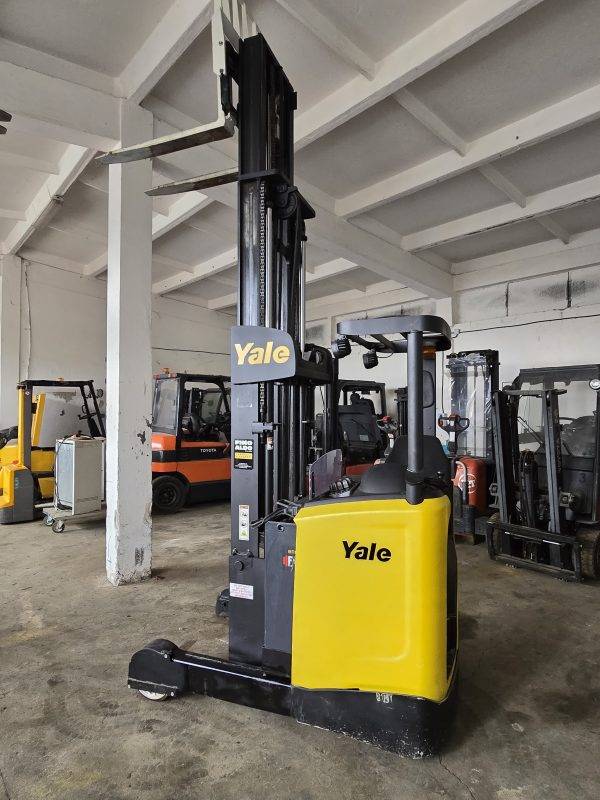 Reach Truck Yale Mr16N