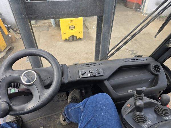 Stivuitor Diesel Linde H70D-02