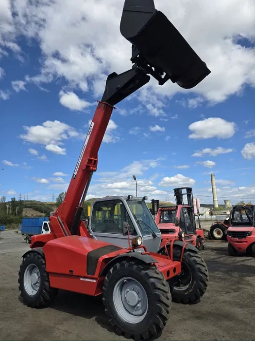 Încărcător Telescopic Massey Ferguson 8937