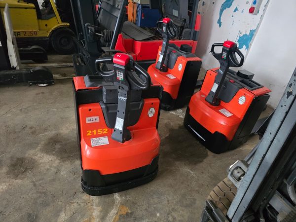 Transpalet electric Toyota SWE080L – 2000 kg, an 2019