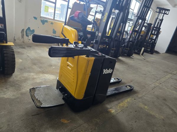 Transpalet electric Yale MP20X FBW – 2 tone, Lithium, an 2021