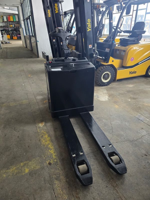 Transpalet electric Yale MP20X FBW – 2 tone, Lithium, an 2021