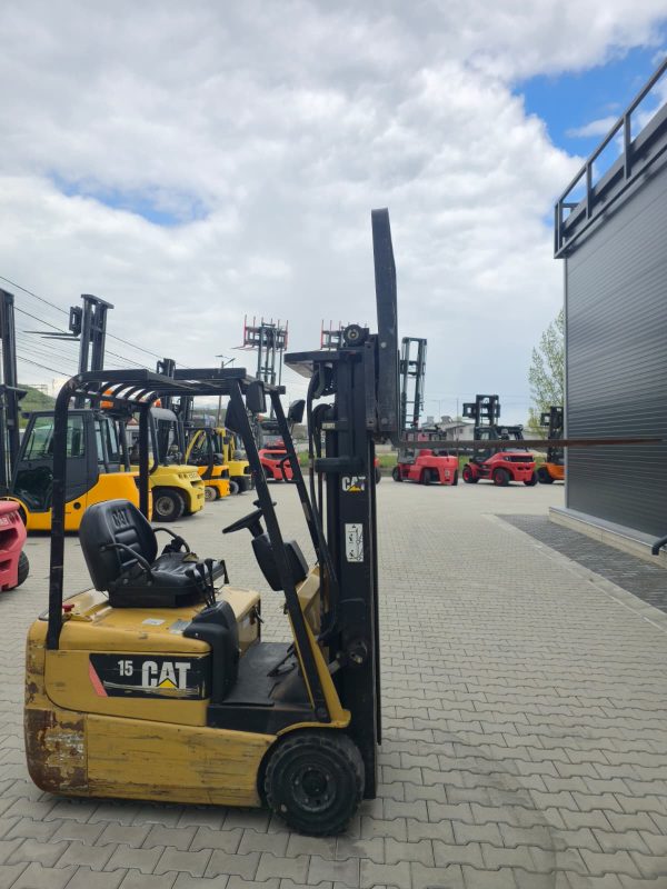 WhatsApp Image 2026-04-30 at 14.50.52 Stivuitor electric Caterpillar EP15 KRT 1.5 tone ridicare 4.75 m